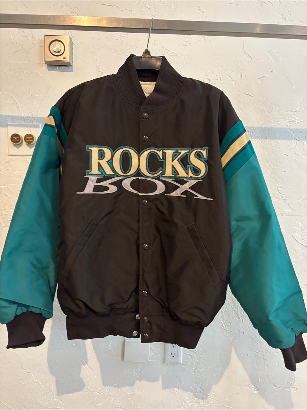 Official Minor League Baseball Dugout Jacket Vintage Brockton Rox